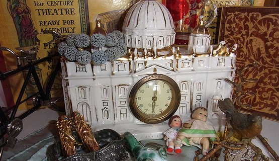 Vintage Delights, Antiques & Collectibles